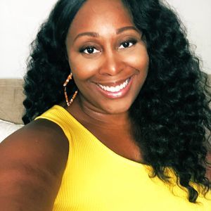 Meet your Posher, Adri